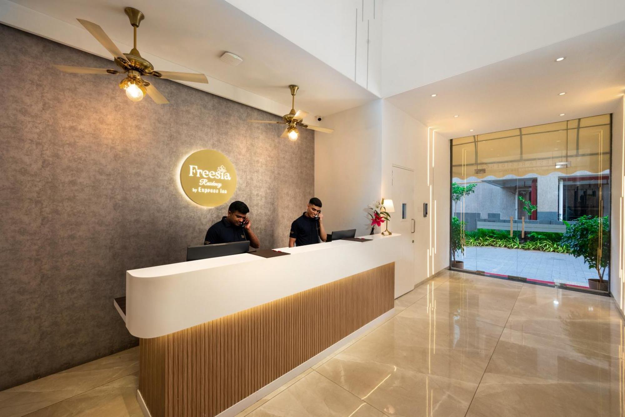Freesia Residency By Express Inn - นาวีมุมไบ ภายนอก รูปภาพ