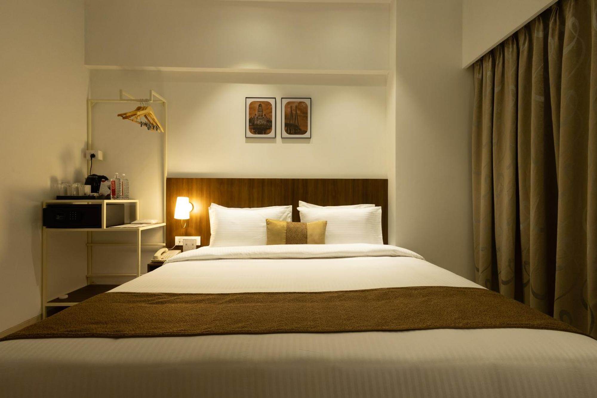 Freesia Residency By Express Inn - นาวีมุมไบ ภายนอก รูปภาพ