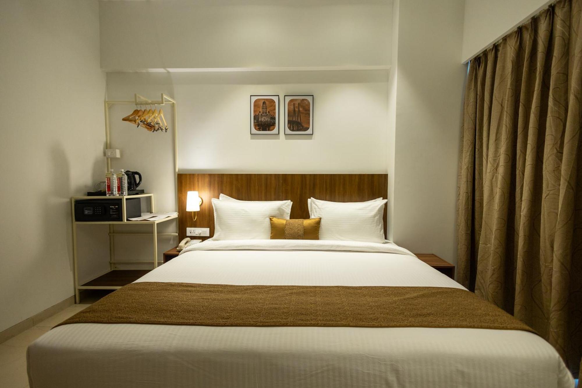 Freesia Residency By Express Inn - นาวีมุมไบ ภายนอก รูปภาพ